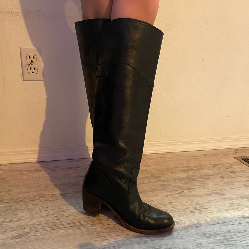 Frye | Jane black leather knee boots
